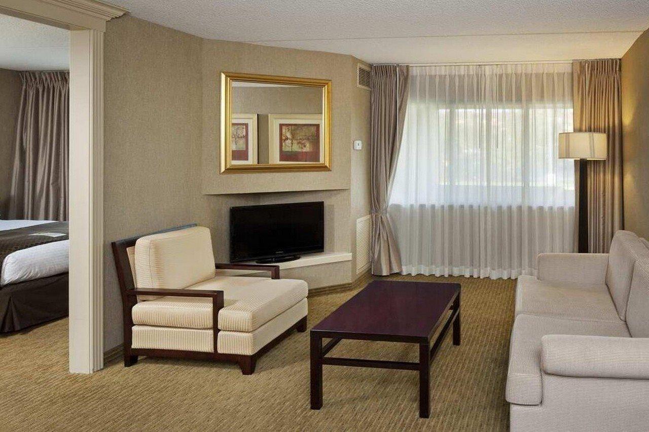 ดับเบิลทรี สวีท บาย ฮิลตัน เดย์ตัน/ไมอามีส์เบิร์ก Hotel ภายนอก รูปภาพ