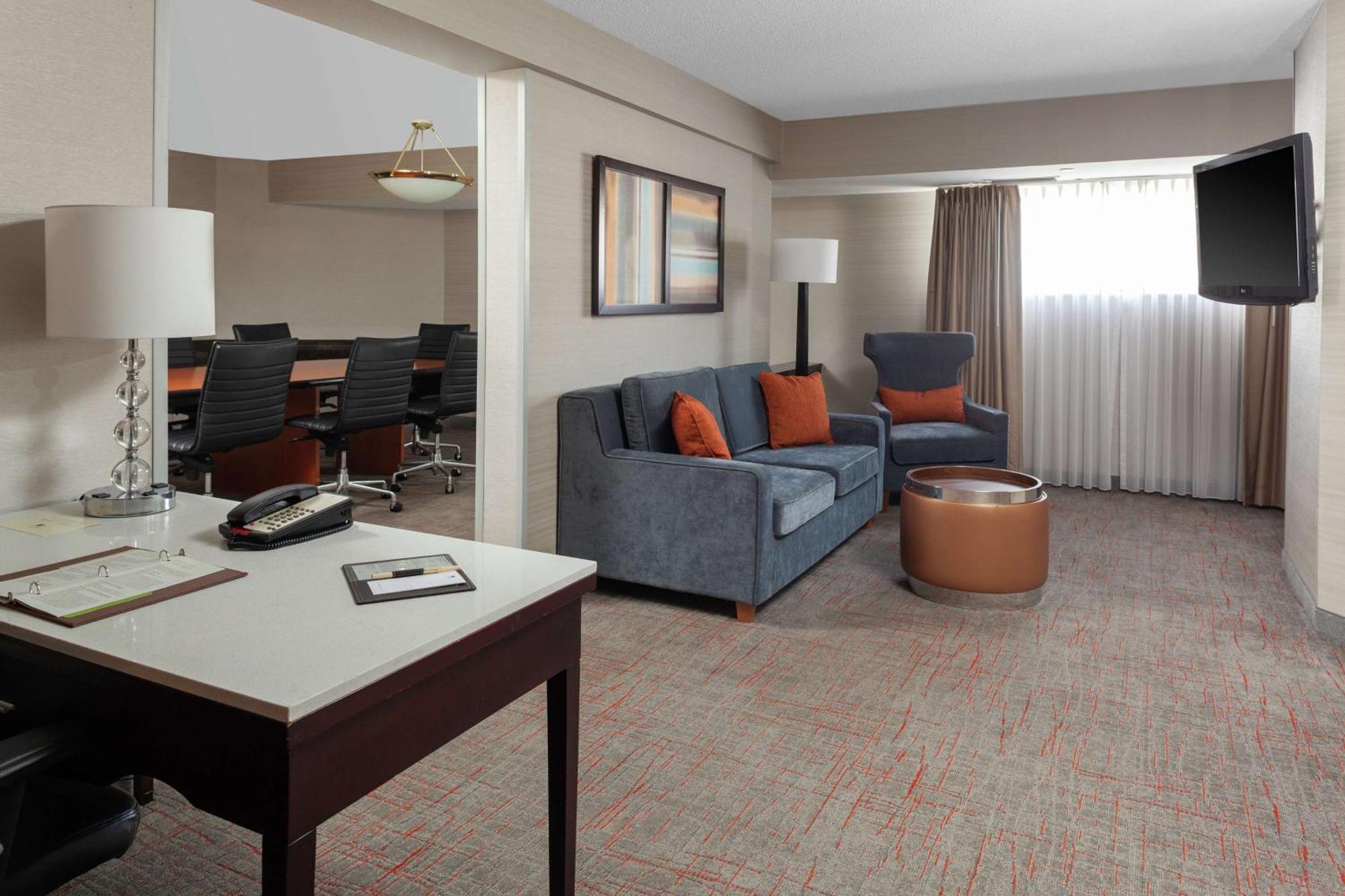 ดับเบิลทรี สวีท บาย ฮิลตัน เดย์ตัน/ไมอามีส์เบิร์ก Hotel ภายนอก รูปภาพ