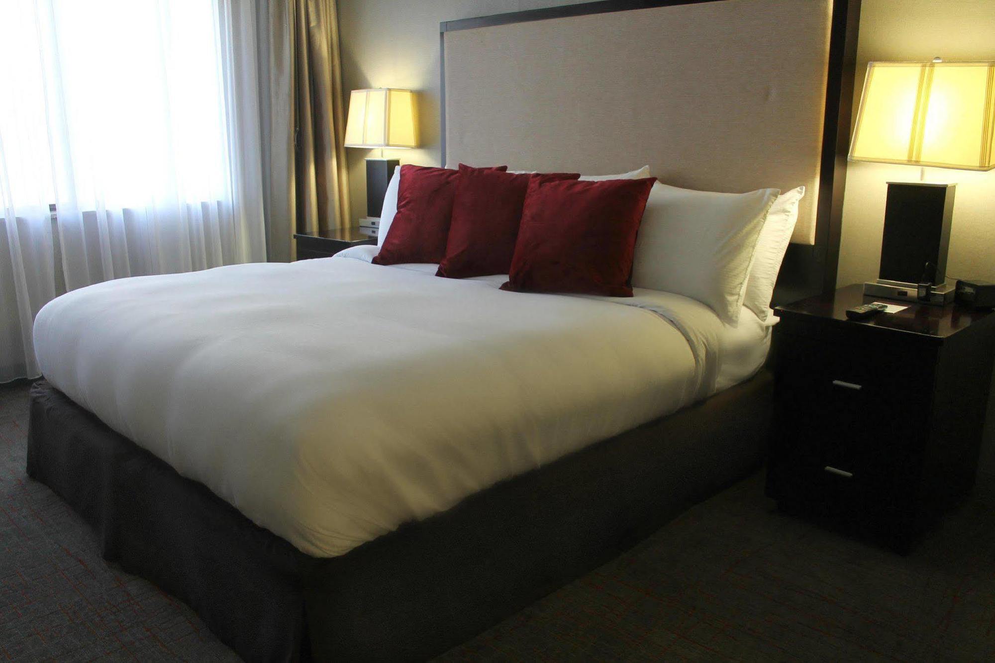 ดับเบิลทรี สวีท บาย ฮิลตัน เดย์ตัน/ไมอามีส์เบิร์ก Hotel ภายนอก รูปภาพ